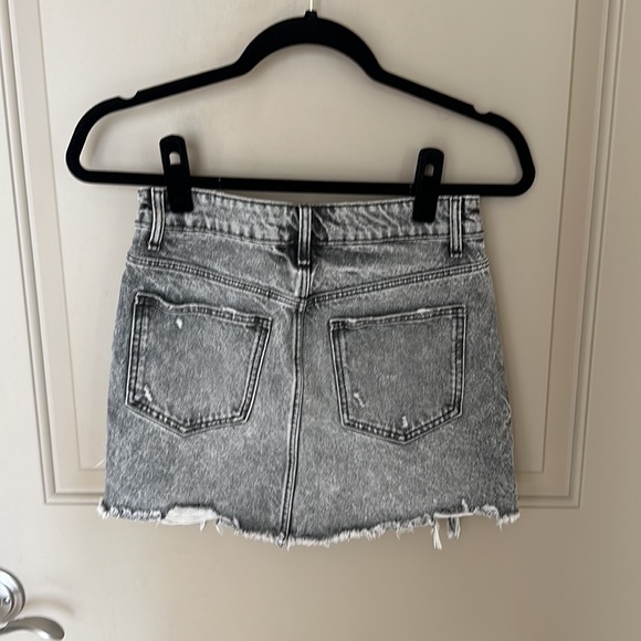 Zara - Denim Mini Skirt - Picture 5 of 5